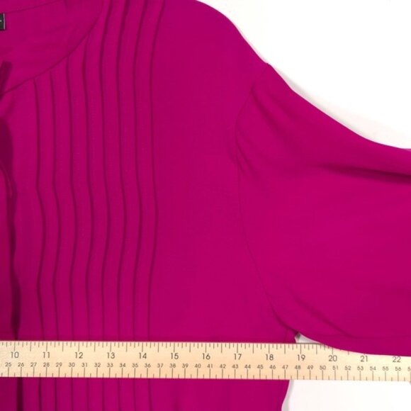 Theory Women's Top 100% SILK Pleated MEDIUM Shirt Hidden Button LS Pink Fuchsia - Picture 4 of 10